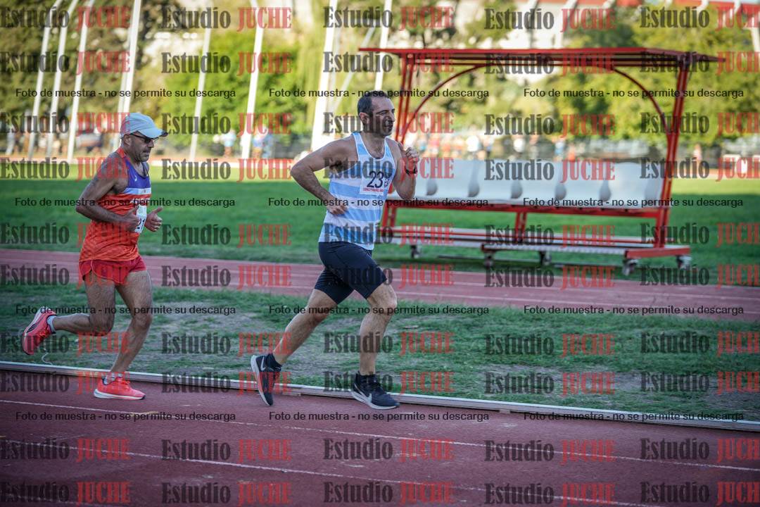 Fotos de los 3000 m llanos de varones