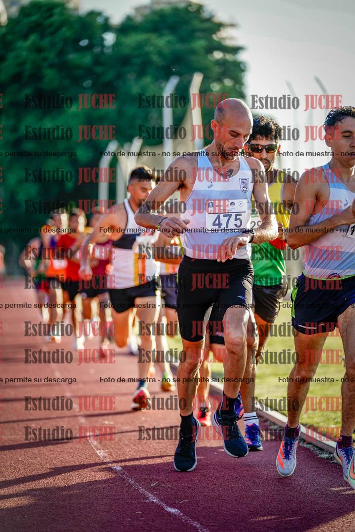 Fotos de los 3000 m llanos de varones