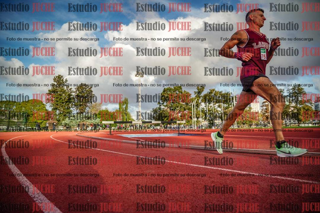 Fotos de los 3000 m llanos de varones