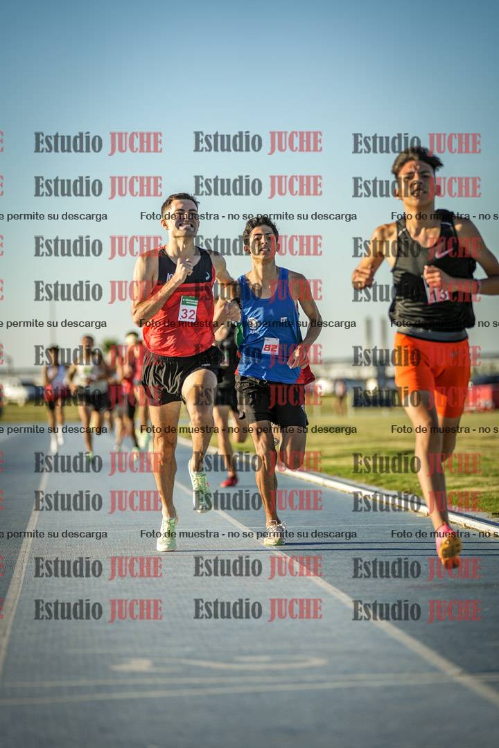 Fotos de los 1500 m llanos de varones
