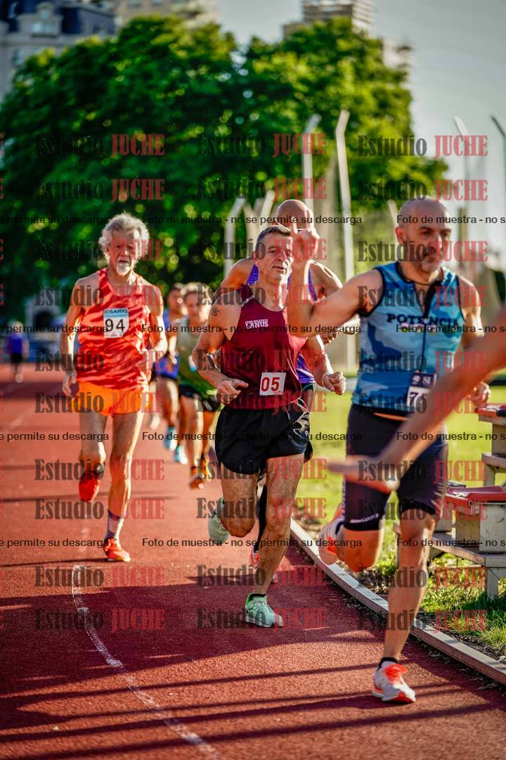 Fotos de los 3000 m llanos de varones