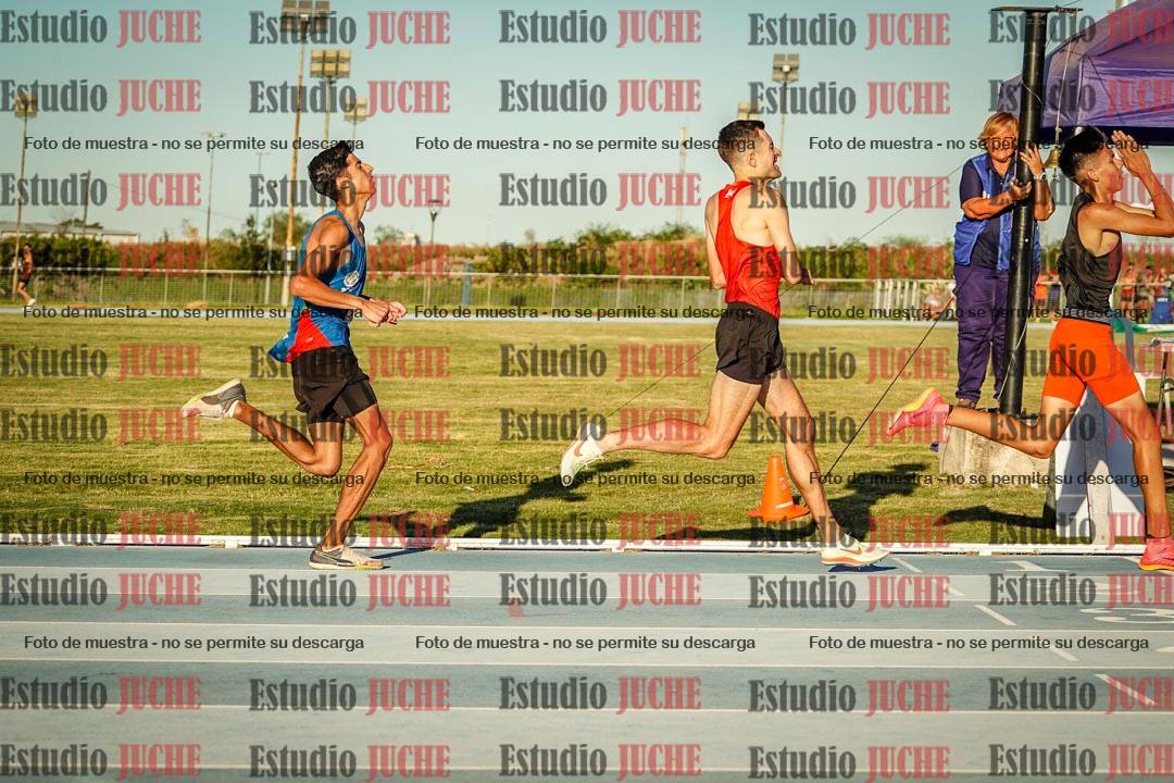 Fotos de los 1500 m llanos de varones