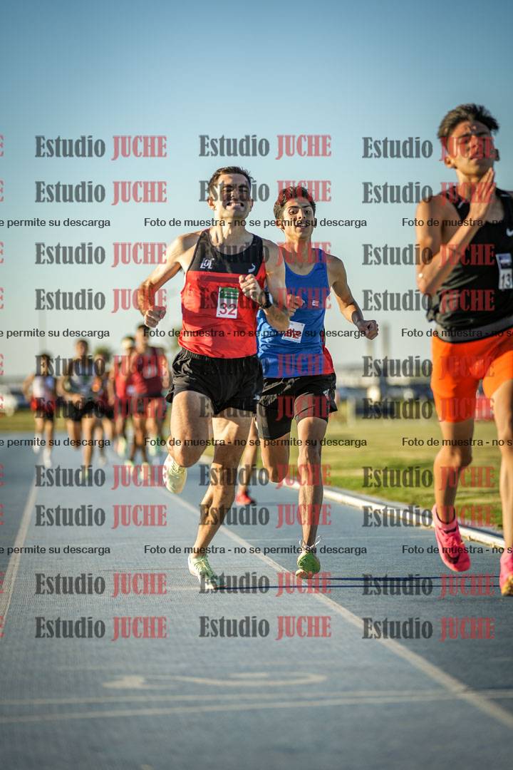 Fotos de los 1500 m llanos de varones