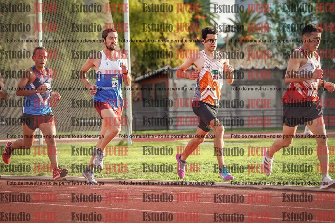 Fotos de los 3000 m llanos de varones