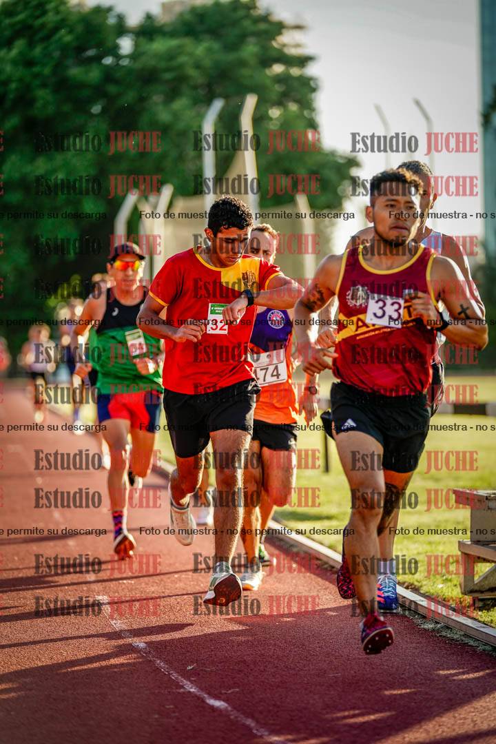 Fotos de los 3000 m llanos de varones