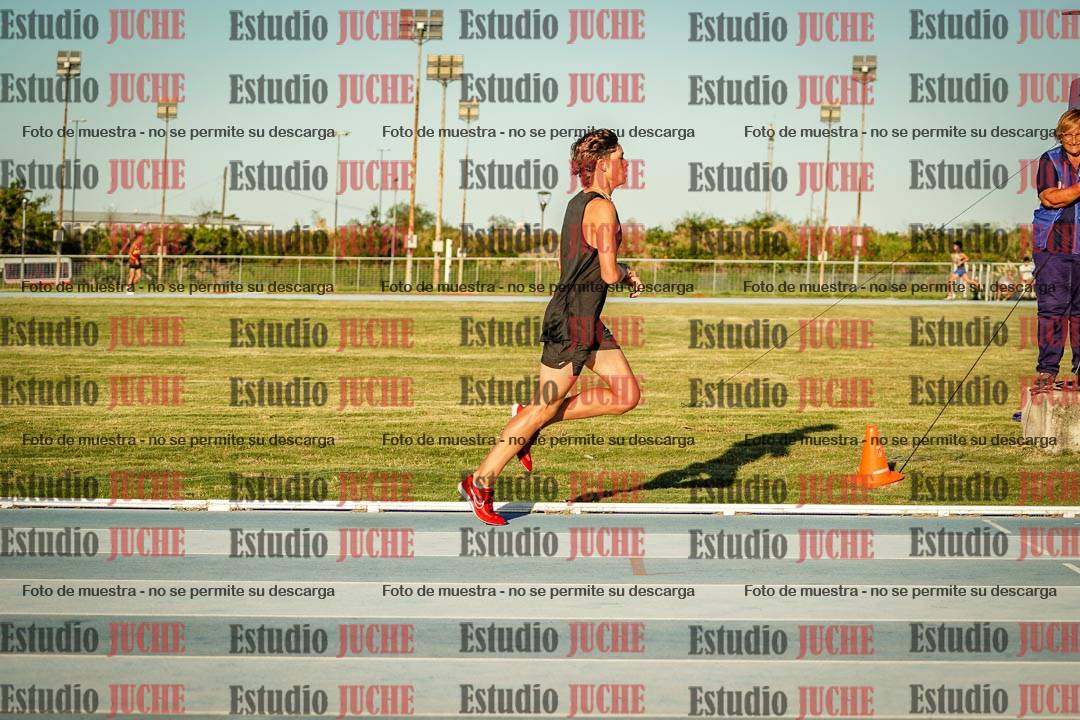 Fotos de los 1500 m llanos de varones