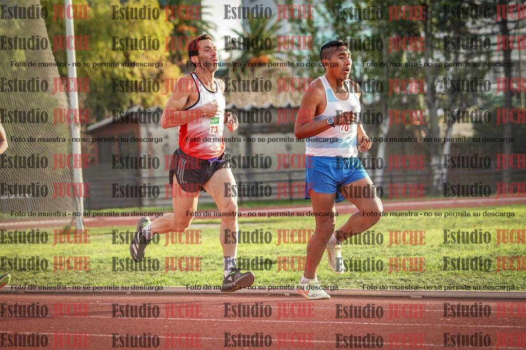 Fotos de los 3000 m llanos de varones