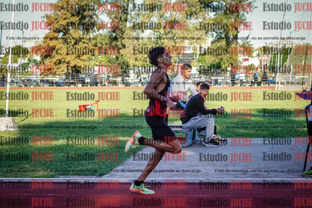 Fotos de los 600 m de varones