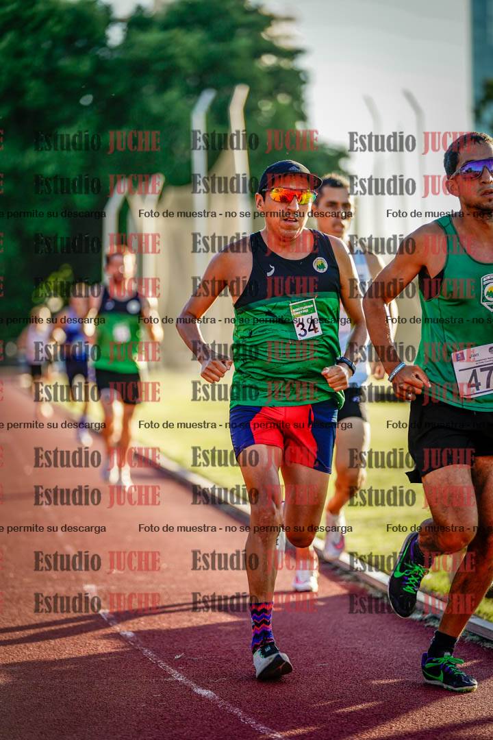 Fotos de los 3000 m llanos de varones