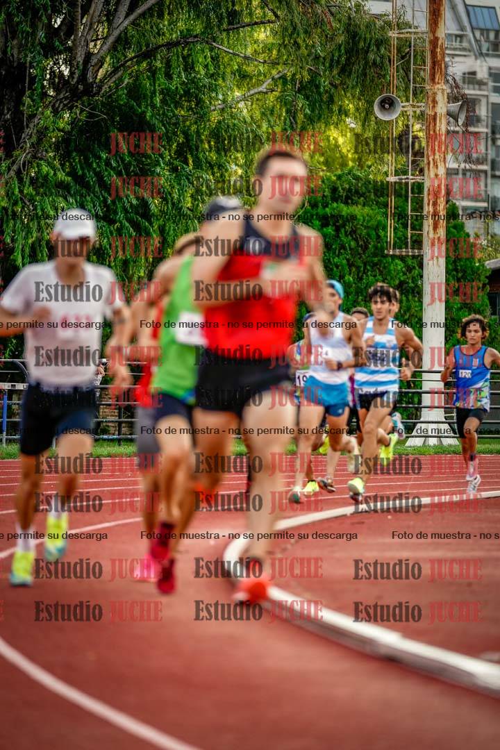 Fotos de los 1500 m llanos de varones