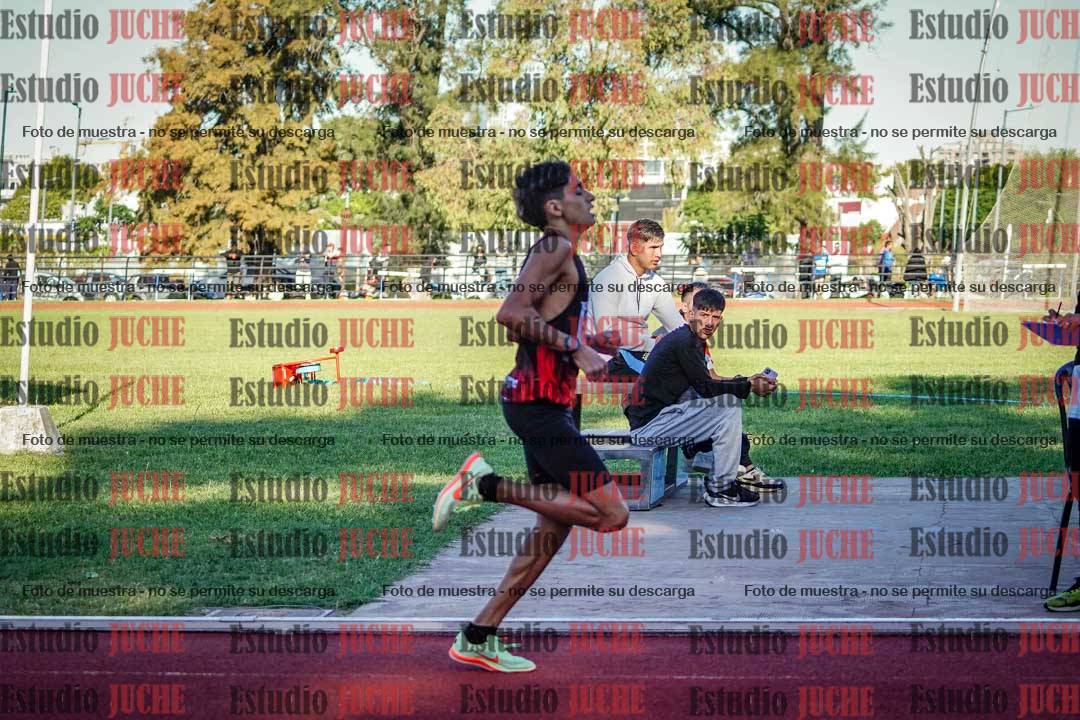 Fotos de los 600 m de varones