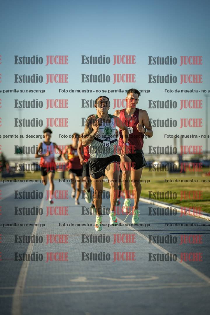 Fotos de los 1500 m llanos de varones