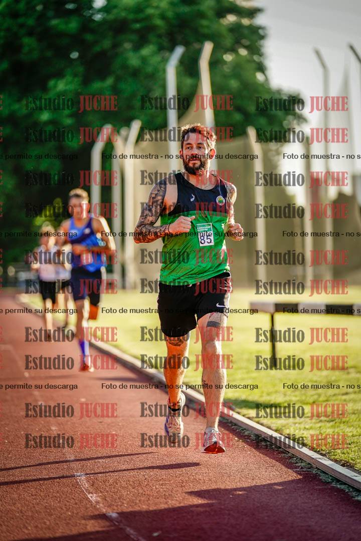 Fotos de los 3000 m llanos de varones