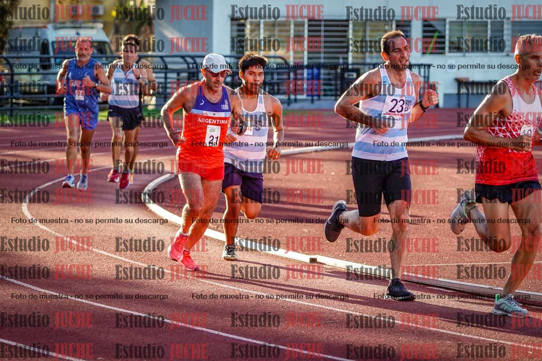 Fotos de los 3000 m llanos de varones