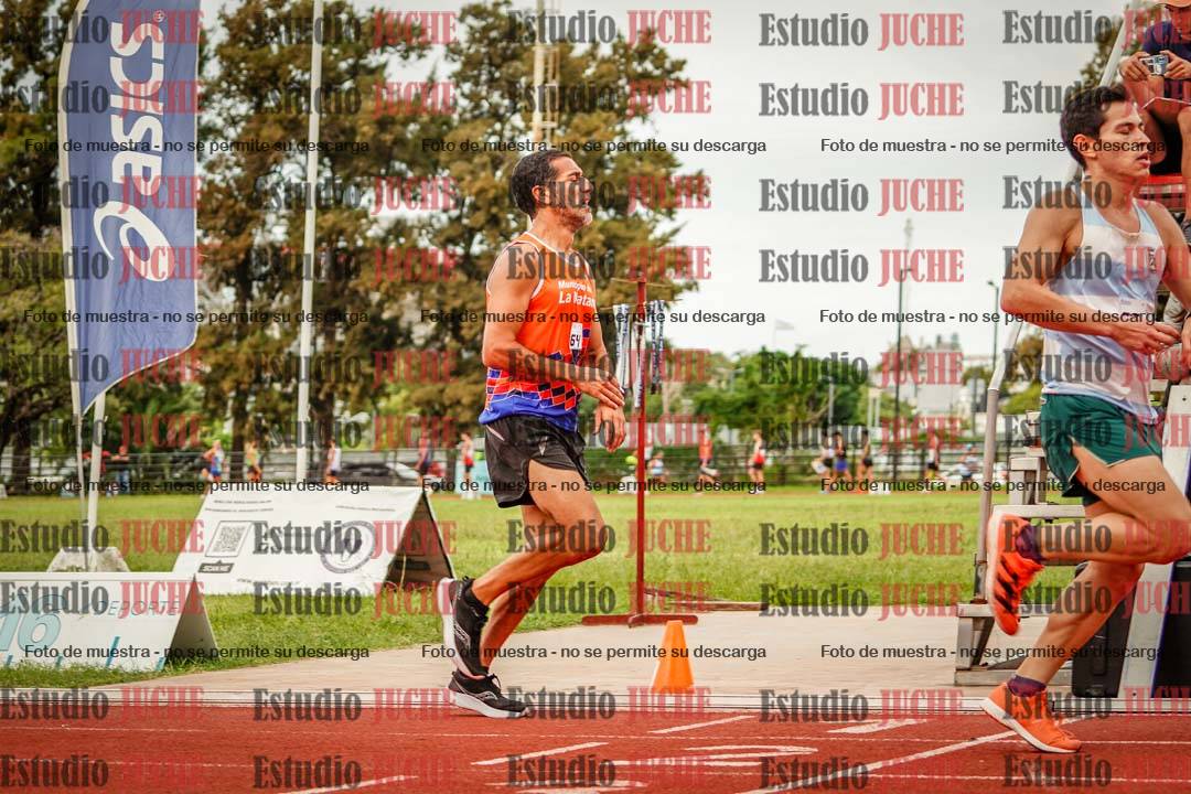Fotos de los 3000 m llanos de varones