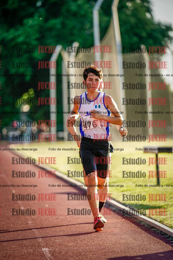 Fotos de los 3000 m llanos de varones
