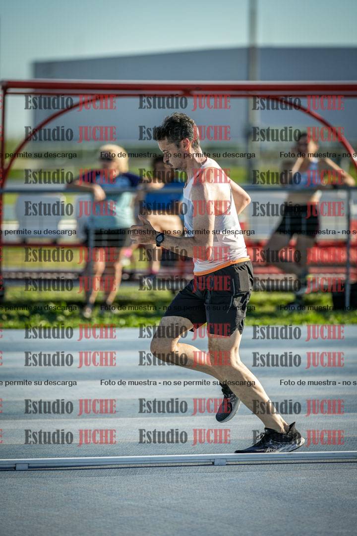 Fotos de los 3000 m llanos de varones