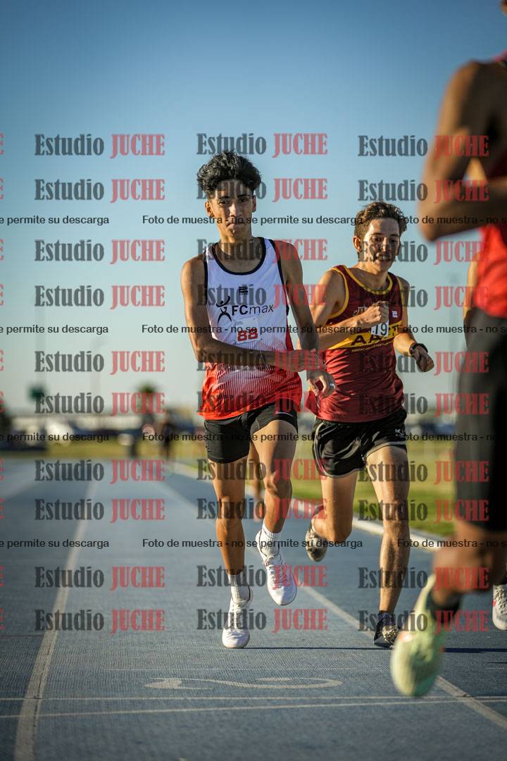 Fotos de los 1500 m llanos de varones