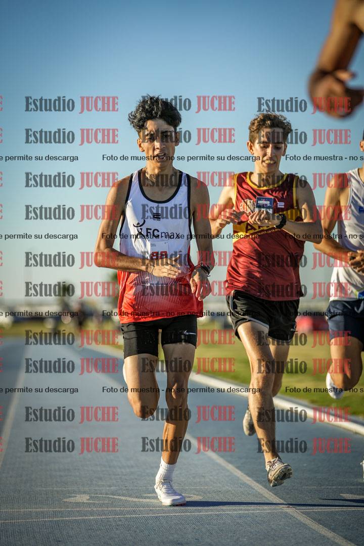 Fotos de los 1500 m llanos de varones