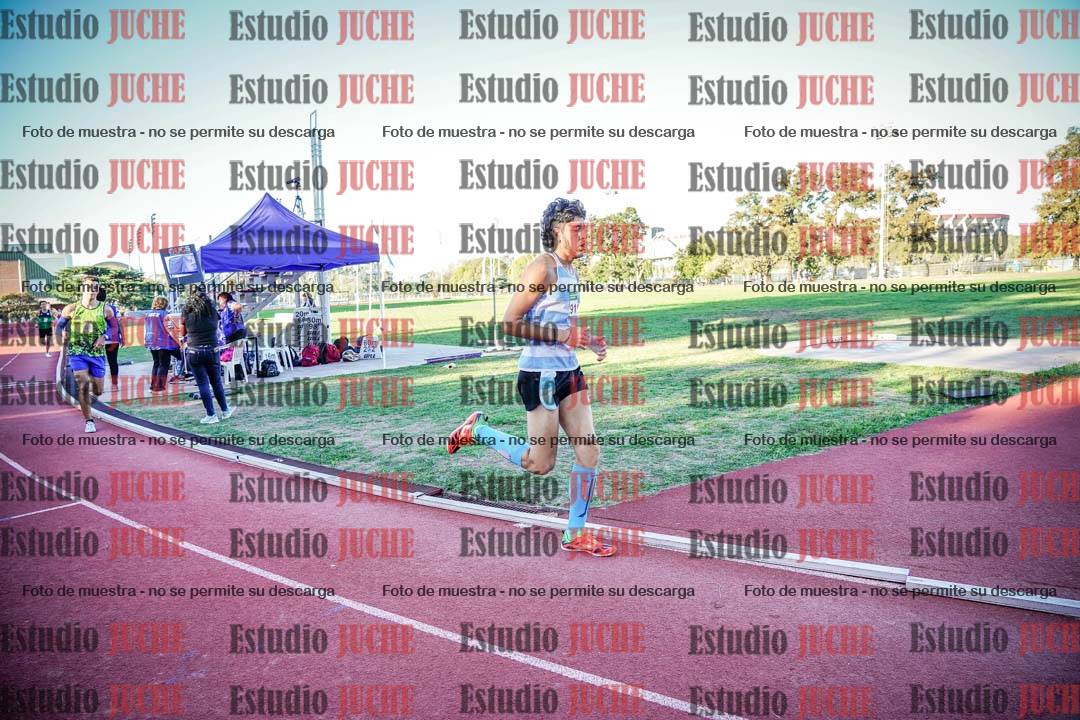 Fotos de los 3000 m llanos de varones