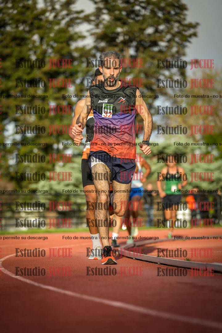 Fotos de los 3000 m llanos de varones