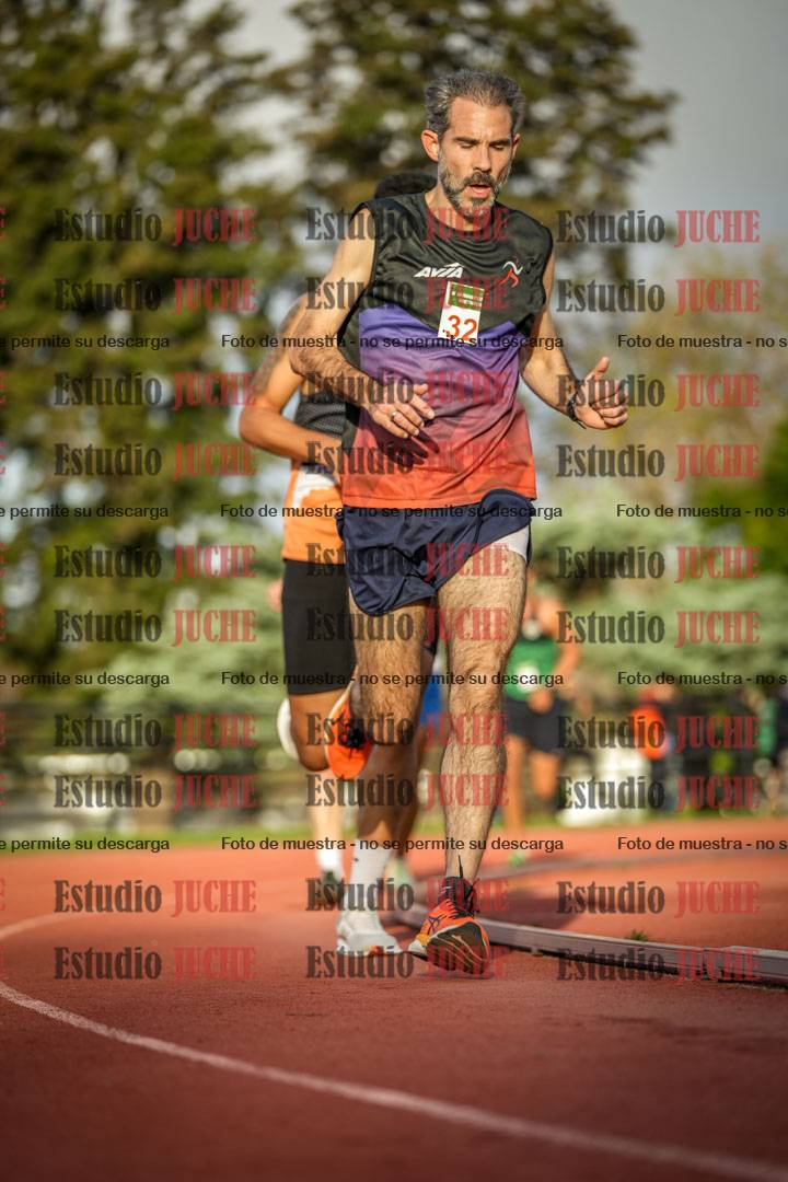 Fotos de los 3000 m llanos de varones