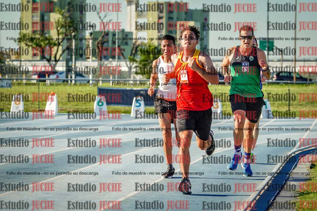 Fotos de los 3000 m llanos de varones