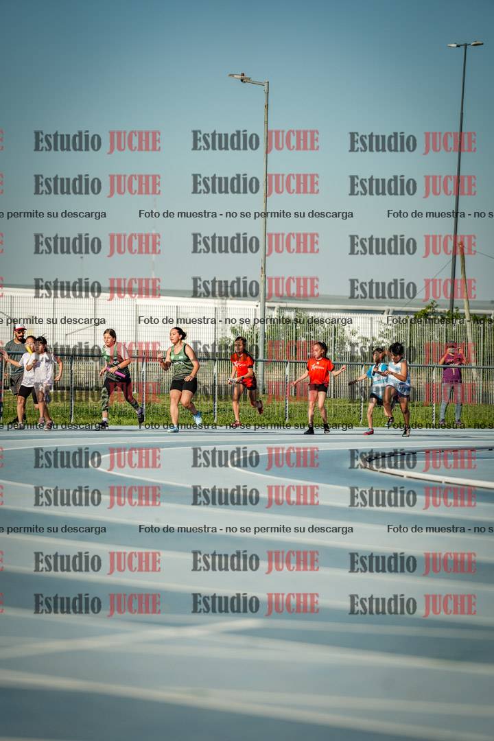 Fotos de las Postas 4x50 m de mujeres y varones