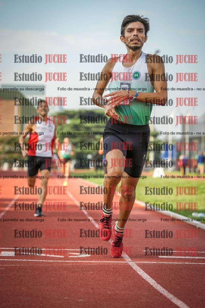 Fotos de los 3000 m llanos de varones