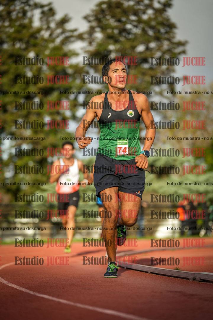 Fotos de los 3000 m llanos de varones
