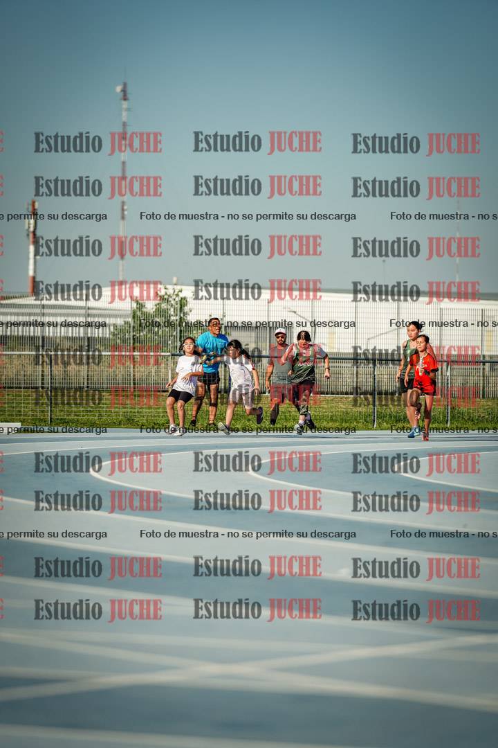 Fotos de las Postas 4x50 m de mujeres y varones