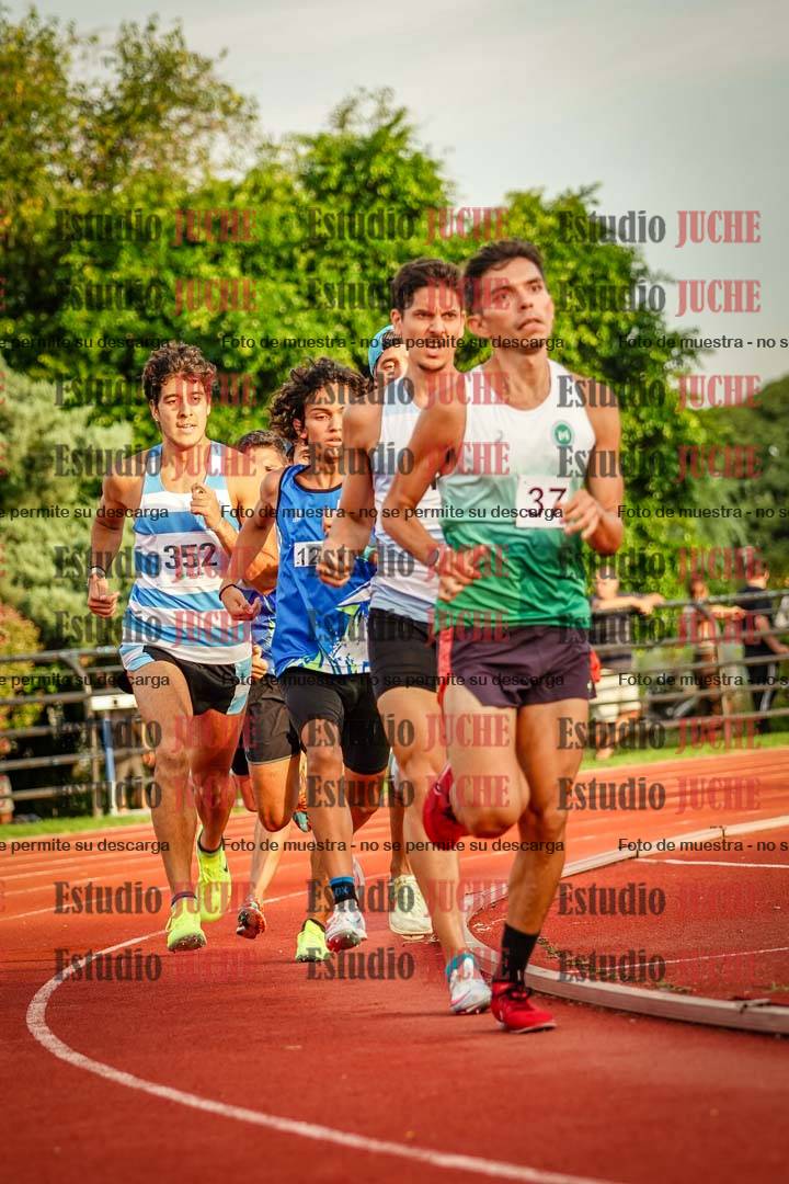 Fotos de los 1500 m llanos de varones