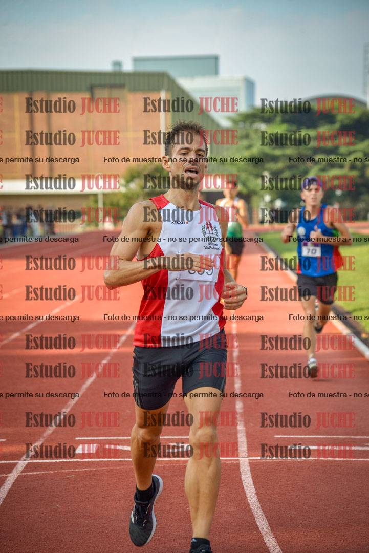 Fotos de los 3000 m llanos de varones