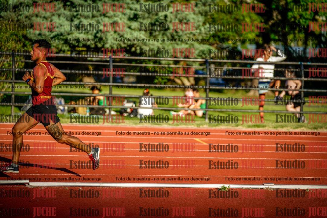 Fotos de los 3000 m llanos de varones