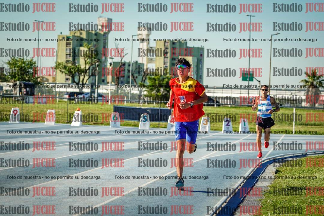 Fotos de los 3000 m llanos de varones