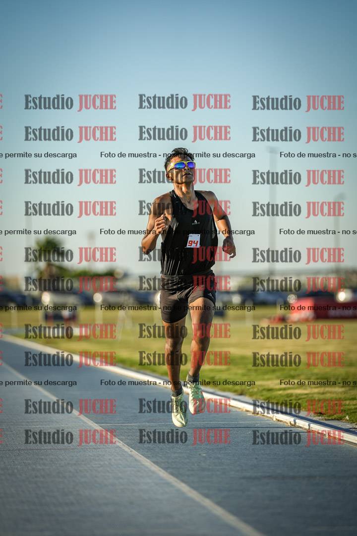 Fotos de los 1500 m llanos de varones