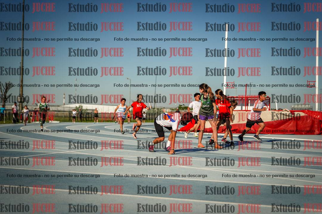 Fotos de las Postas 4x50 m de mujeres y varones