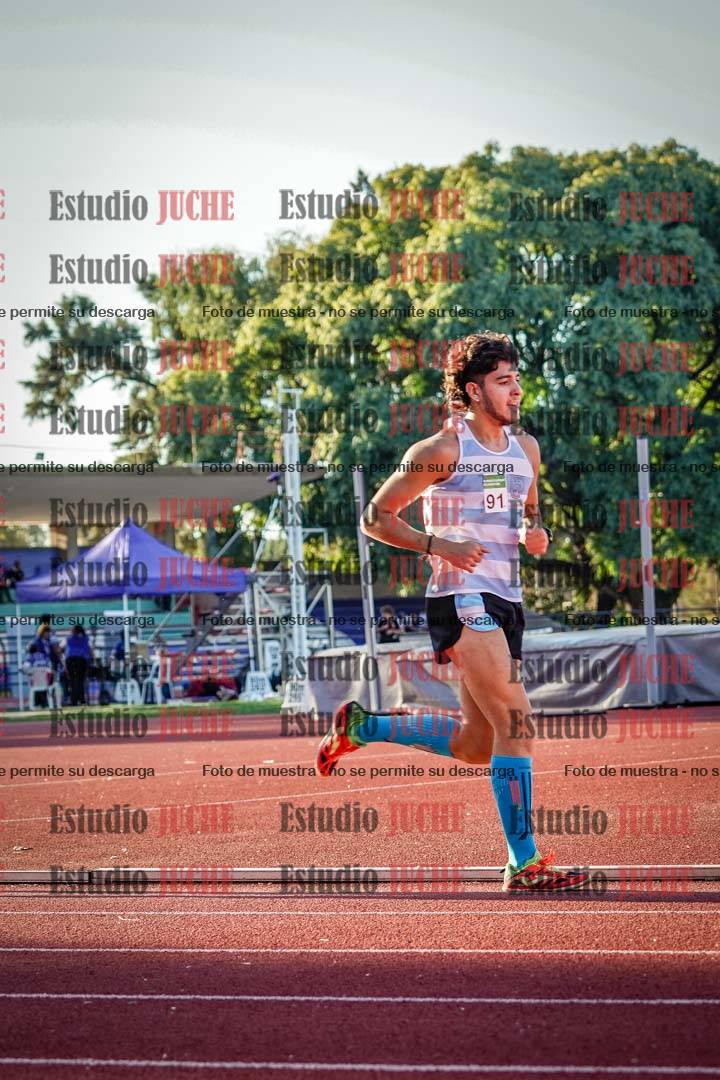 Fotos de los 3000 m llanos de varones
