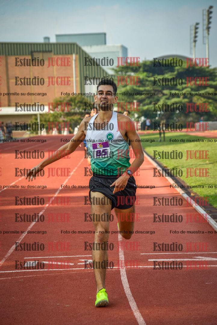 Fotos de los 3000 m llanos de varones