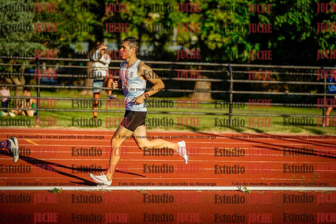 Fotos de los 3000 m llanos de varones