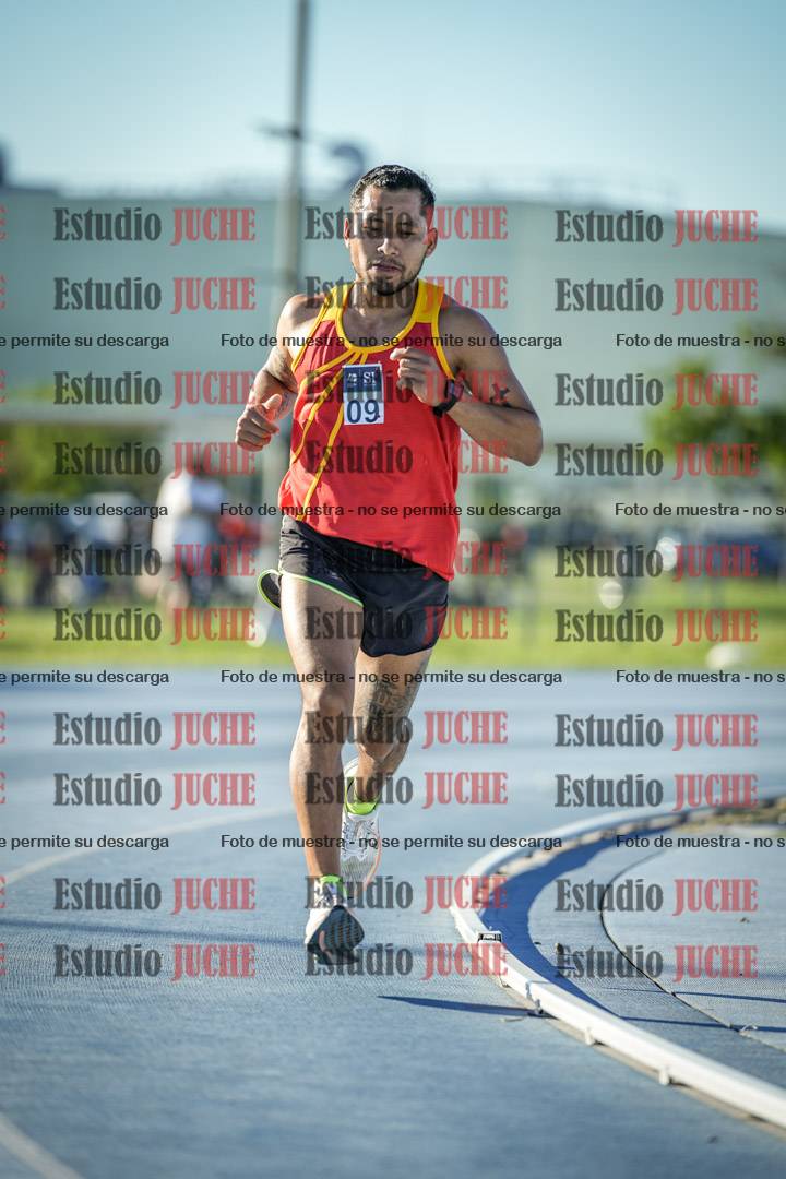 Fotos de los 3000 m llanos de varones