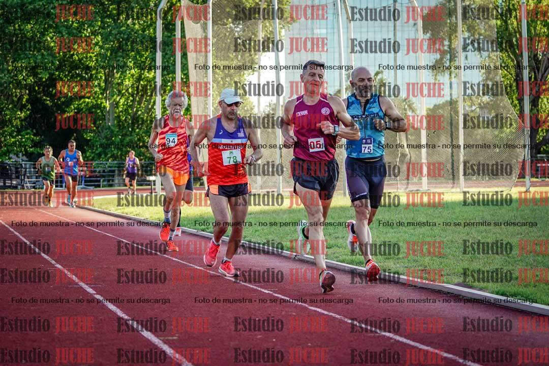 Fotos de los 3000 m llanos de varones