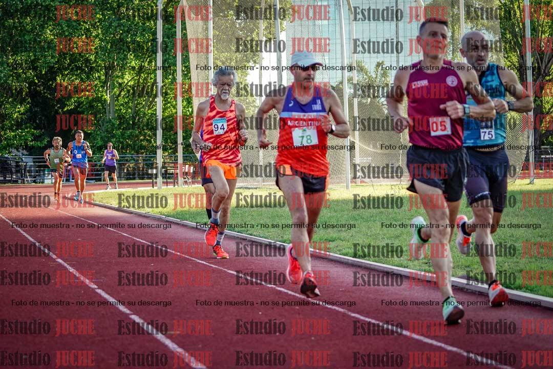 Fotos de los 3000 m llanos de varones