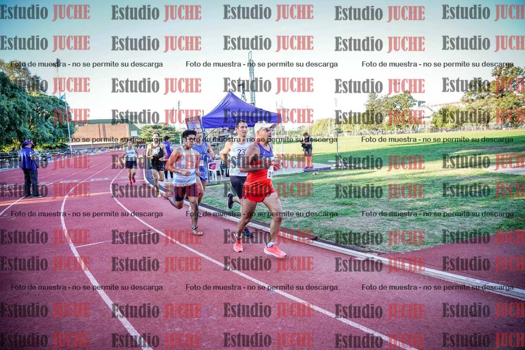 Fotos de los 3000 m llanos de varones