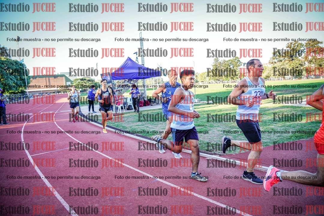 Fotos de los 3000 m llanos de varones