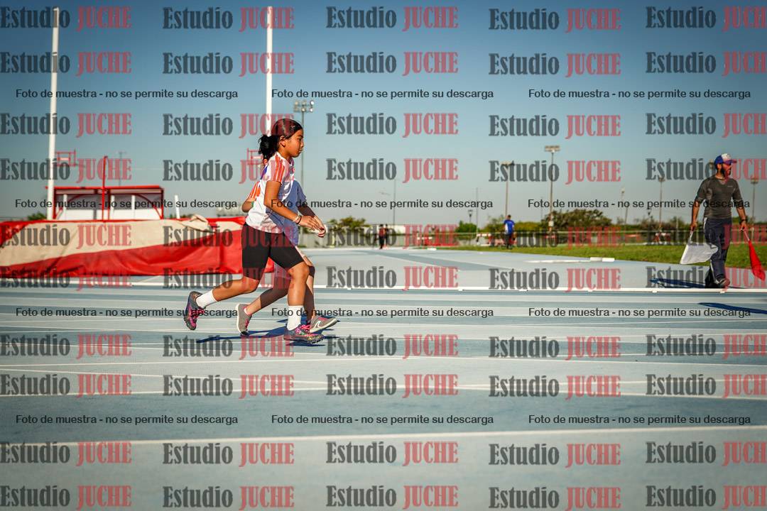 Fotos de las Postas 4x50 m de mujeres y varones