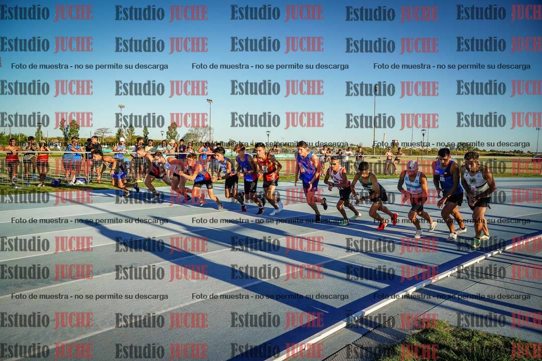 Fotos de los 1500 m llanos de varones