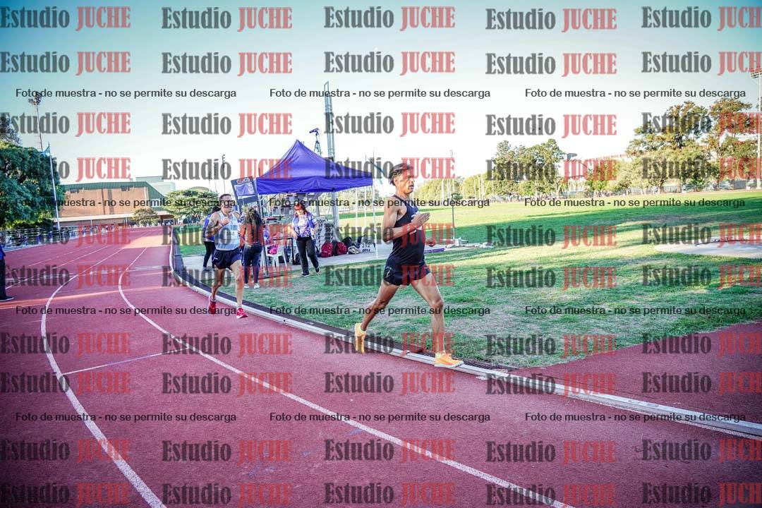Fotos de los 3000 m llanos de varones
