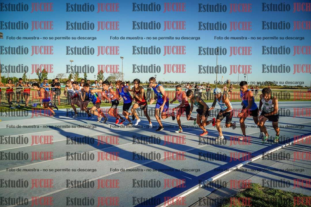 Fotos de los 1500 m llanos de varones