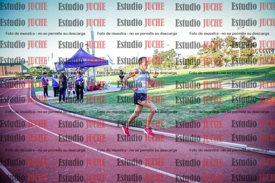 Fotos de los 3000 m llanos de varones